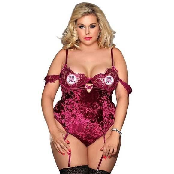NWT Maroon Lace Lingerie with garter straps - Size Medium - Picture 1 of 16